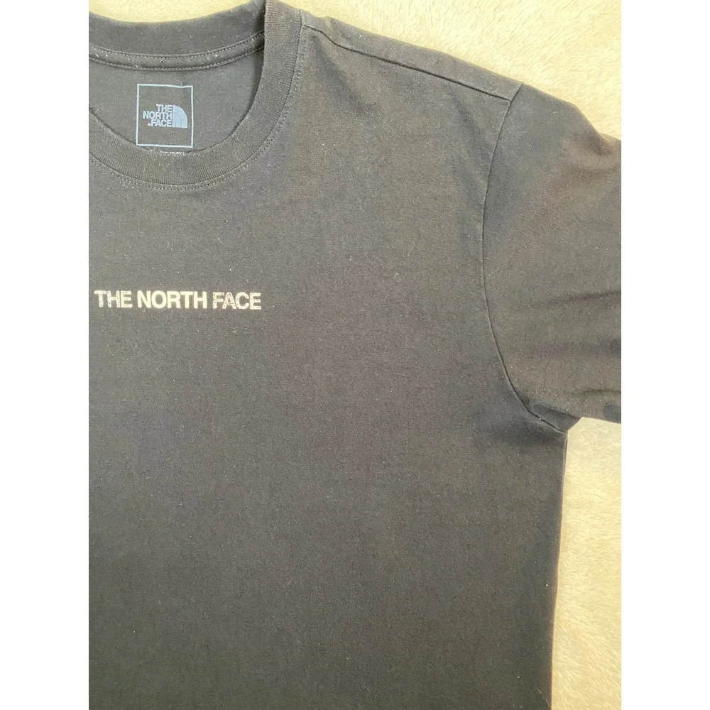 The North Face Mens Black Graphic T-Shirt Large Mountain Back Print Short Sleeve